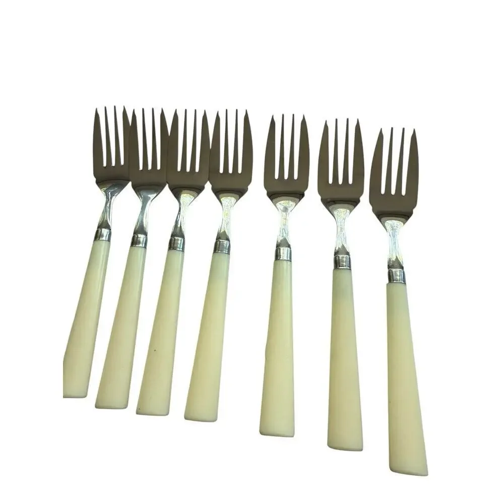 Vintage Cream Colored Plastic Handle Salad Forks 7 pieces Made Taiwan 1970's